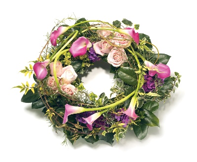 Wreath Grouped Pinks